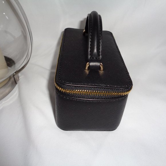 MICHAEL KORS GIFTABLES MED TOP HANDLE JEWELRY CASE - Picture 2 of 6